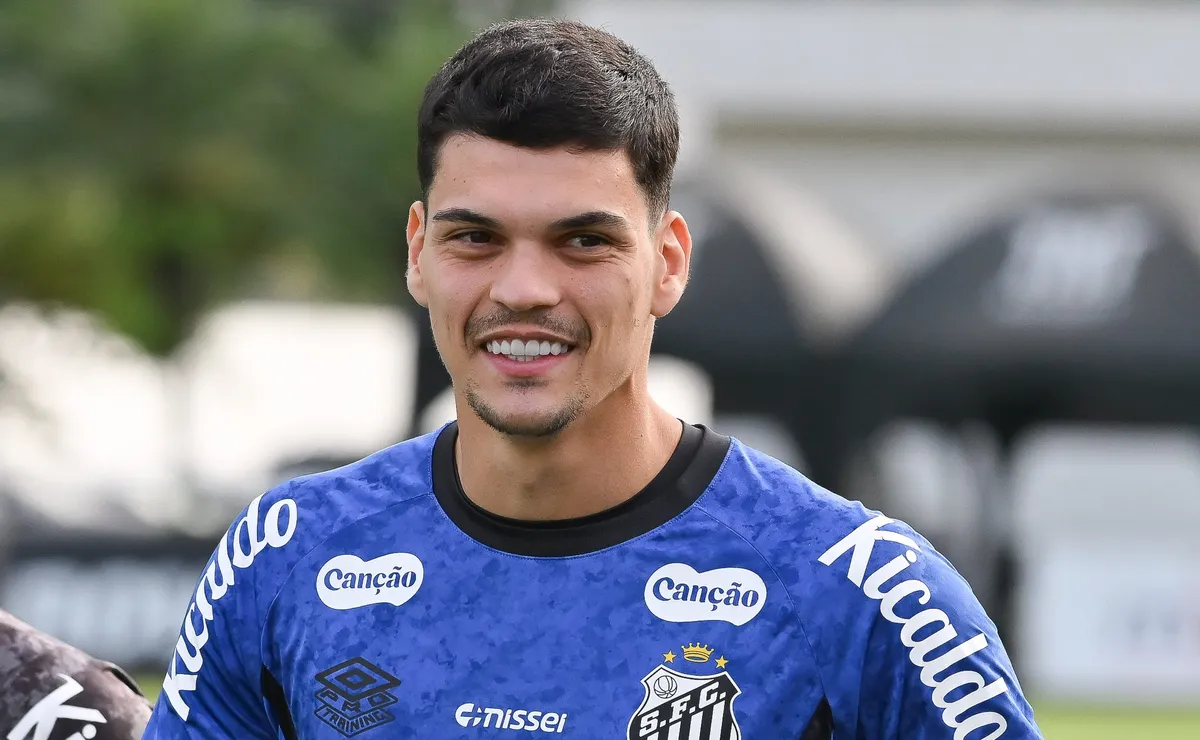 Brazão lidera ranking de atletas mais utilizados pelo Santos no Brasileirão e Neymar atua em 42% das partidas