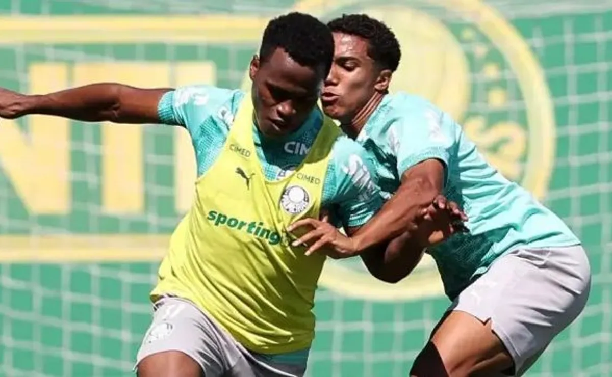 João Gabriel, do Sub-20, ganha força no Palmeiras para reforçar LD contra o Atlético-MG