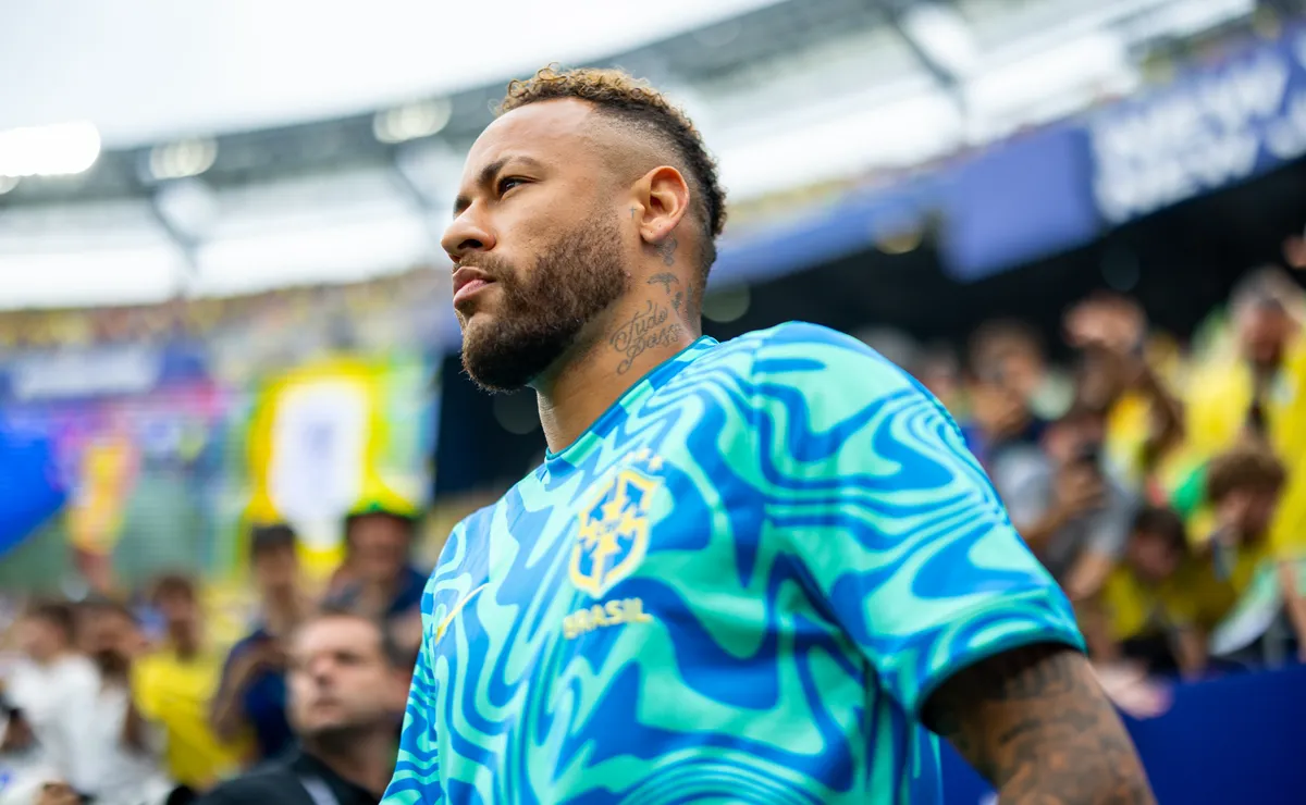 Neymar e Gabigol serão titulares do Santos contra a Chapecoense, aponta UOL Esporte