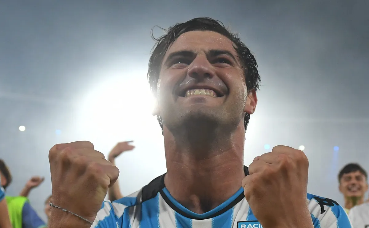 Vasco sinaliza com oferta de R$ 35 milhões por Santiago Sosa e o Racing pede um valor maior
