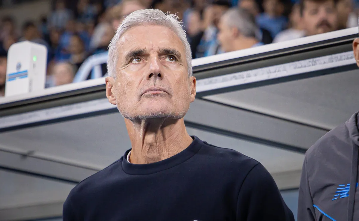 Grêmio terá retorno do artilheiro e desfalque no meio para duelo contra o Fluminense