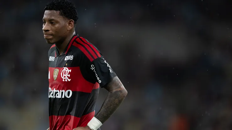 Plata, jogador do Flamengo, durante partida contra o Madureira no estadio Maracana pelo campeonato Carioca 2026. Foto: Jorge Rodrigues/AGIF