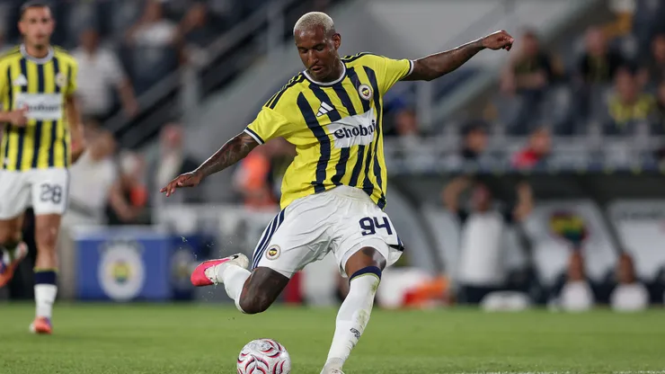 Corinthians volta a monitorar situação de Anderson Talisca. Foto: Ahmad Mora/Getty Images