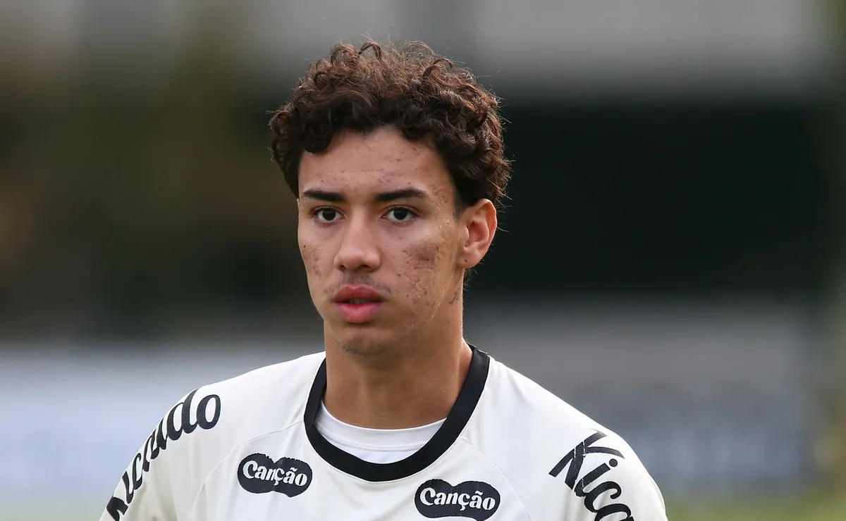 Santos recusa pressa no mercado, segura Bontempo e mira lucro recorde no fim do ano