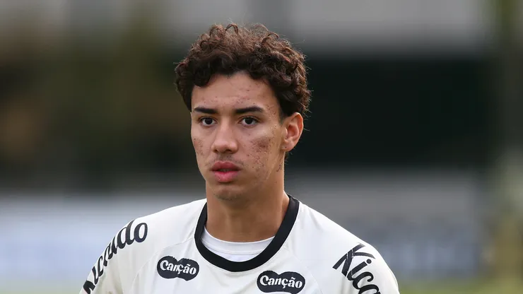 - Gabriel Bontempo jogador do Santos durante treino no Centro de Treinamento CT Rei Pelé