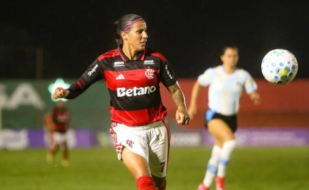 Flamengo empata com Grêmio em casa, mas segue no G8 do Brasileirão Feminino