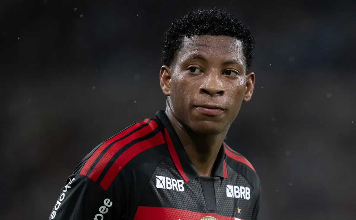 Gonzalo Plata é dúvida e pode ampliar lista de desfalques do Flamengo contra o São Paulo