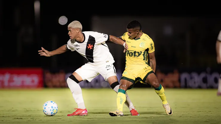 Cauan Barros jogador do Mirassol durante partida contra o Vasco no estadio Maião pelo campeonato Brasileiro A 2026. Foto: Vinicius Silva/AGIF