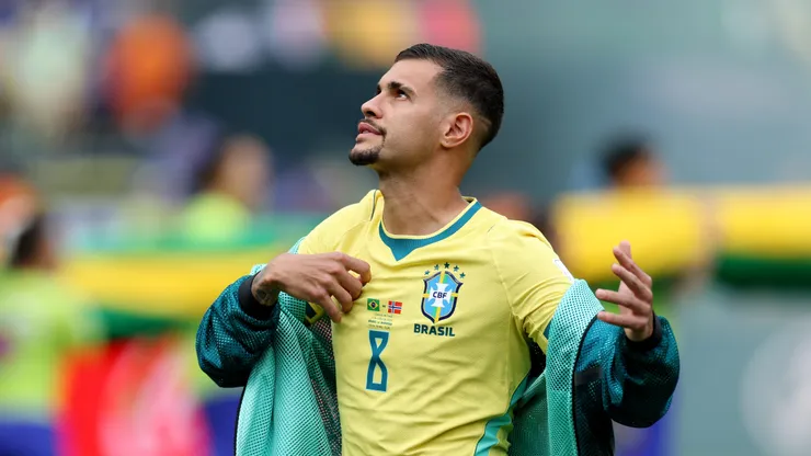 Bruno Guimarães pela Seleção. (Photo by Buda Mendes/Getty Images)