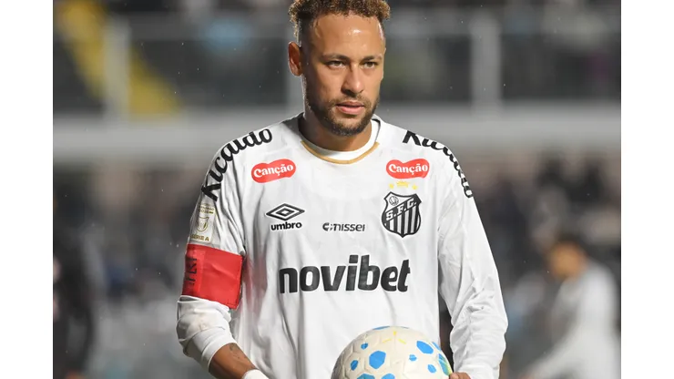 Neymar vive indefinições no Santos FC