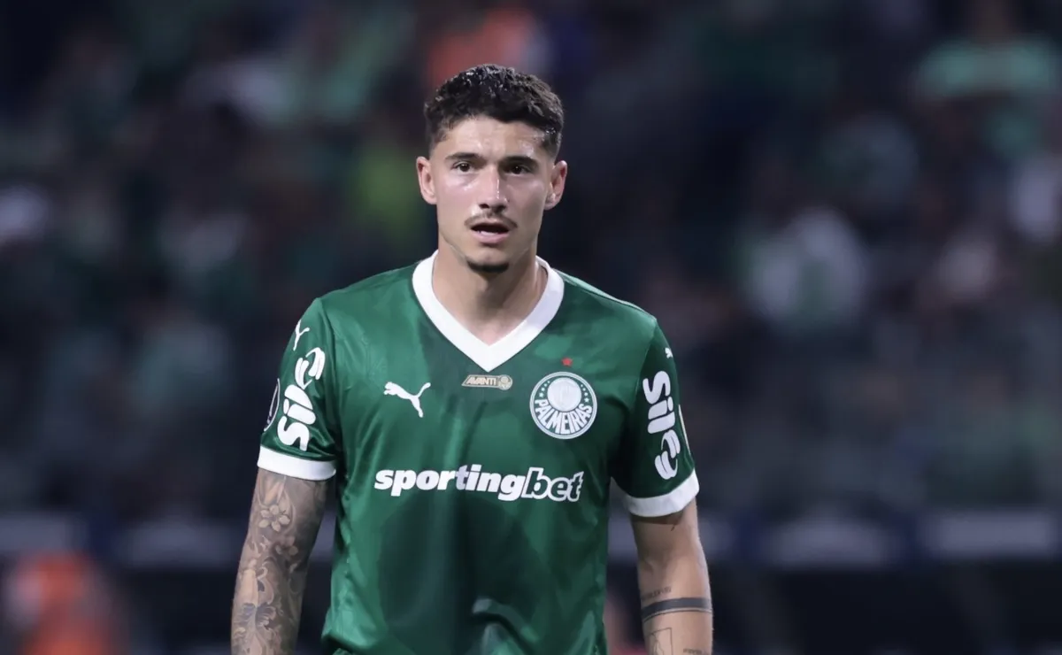 Palmeiras não descarta vender Emiliano Martínez mas deseja até R$ 61 milhões