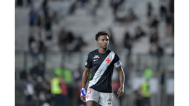 RJ - RIO DE JANEIRO - 27/05/2026 - COPA SUL-AMERICANA 2026, VASCO X BARRACAS CENTRAL - Thiago Mendes jogador do Vasco durante partida contra o Barracas Central no estadio Sao Januario pelo campeonato Copa Sul-Americana 2026. Foto: Thiago Ribeiro/AGIF