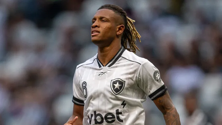 Com o fim das negociações, Danilo seguirá atuando pelo Botafogo