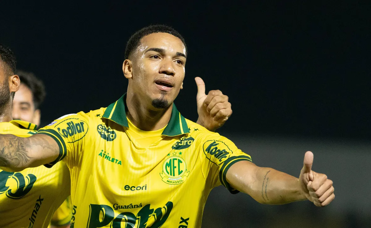 Denilson celebra melhor fase no Mirassol e acredita em duelo equilibrado contra o Vasco