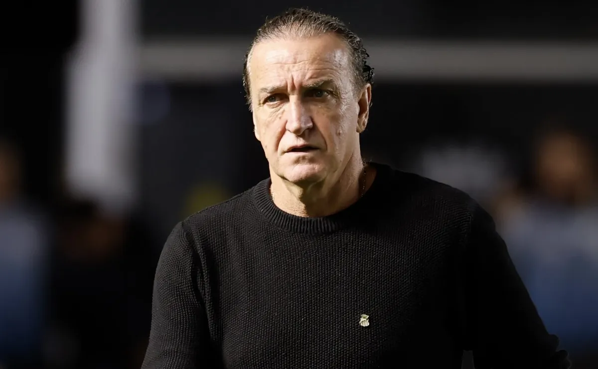 Cuca demora para mexer no Santos, e Peixe apenas empata com a Chapecoense na Vila Belmiro