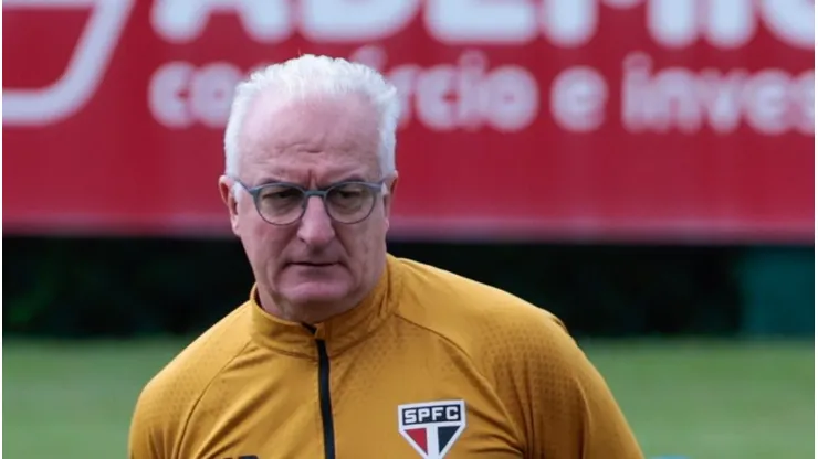 Dorival em treino no SPFC