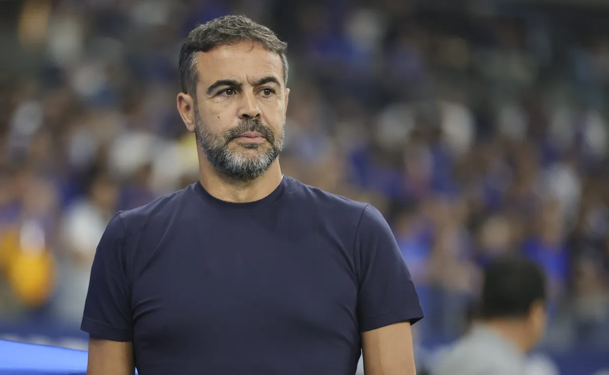 Artur Jorge reencontra Franclim Carvalho, seu ex-auxiliar, em Cruzeiro x Botafogo pelo Brasileirão