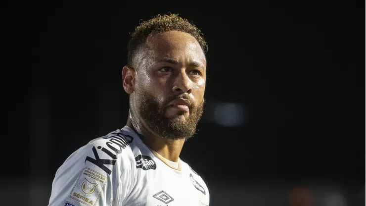 Neymar Jr jogador do Santos comemora seu gol durante partida contra o Chapecoense no estadio Vila Belmiro pelo campeonato Brasileiro A 2026. Foto: Anderson Romao/AGIF