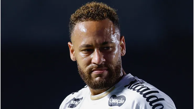 Neymar não participa de treino em reapresentação do Santos