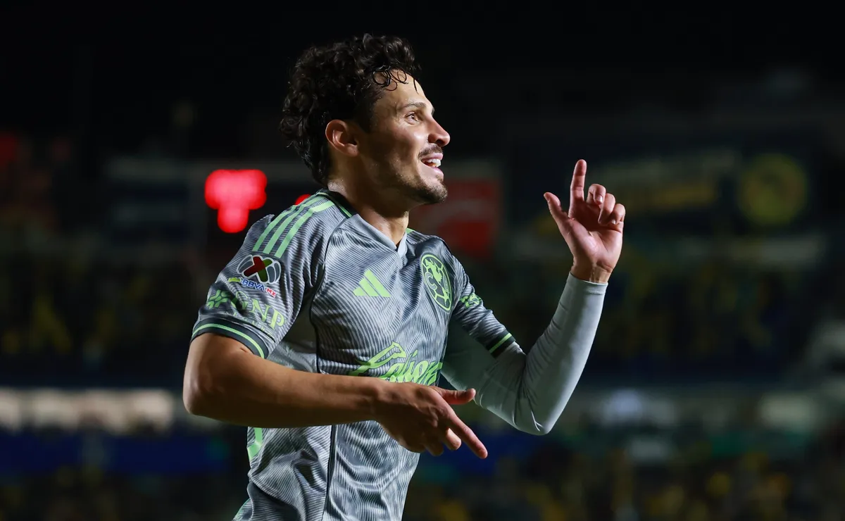Raphael Veiga é convencido a ficar no América-MEX negociação deve ser fechada pelo Palmeiras