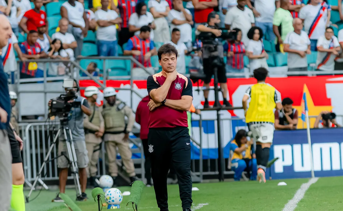 Fernando Diniz tem problemas contra o Bahia, mas Corinthians segura empate em Salvador