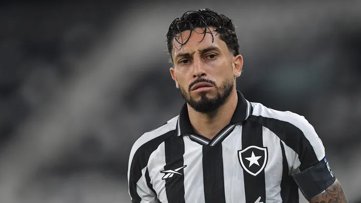 Lateral participou do jogo contra o Cruzeiro