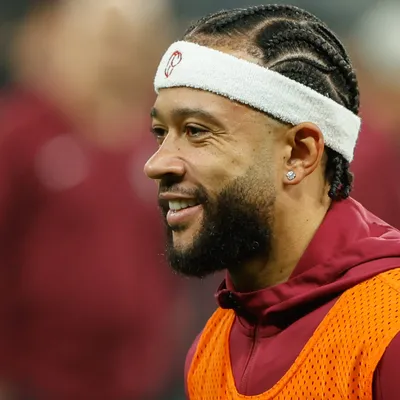Corinthians e Memphis Depay ficam próximos de renovação até 2028