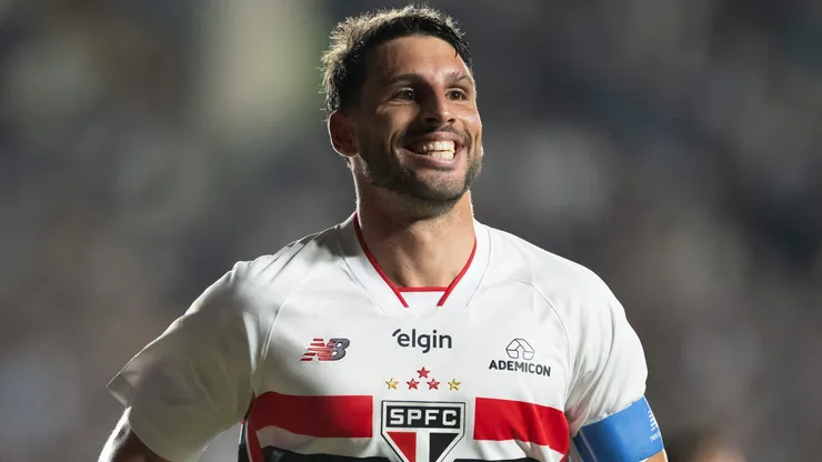 Calleri voltou a marcar contra o Flamengo após três meses de jejum