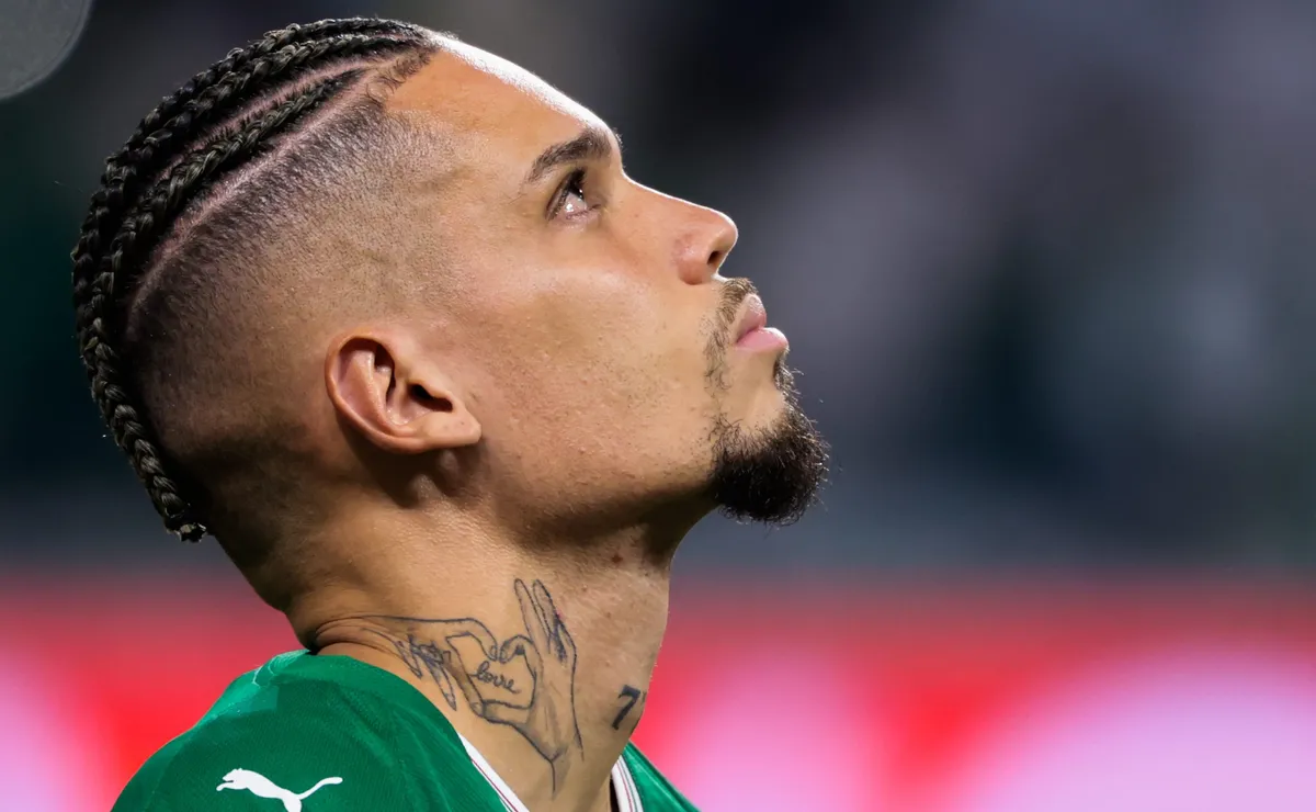 Abel Ferreira aprova atuação de Paulinho como titular em derrota do Palmeiras para o Galo