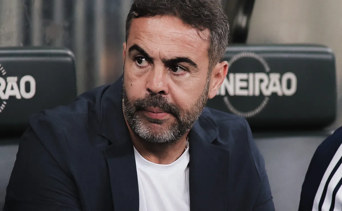 Artur Jorge desabafa e vê necessidade de reforços no Cruzeiro: “Perdemos jogadores importantes”