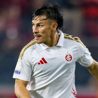 Internacional está negociando Aguirre com Rosario Central