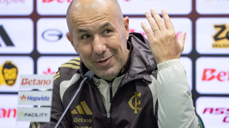 Treinador deu a sua opinião - Foto: Liamara Polli/AGIF.