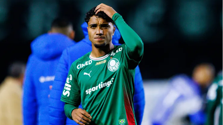 Heittor continua na mira do grupo City para defender o Troyes