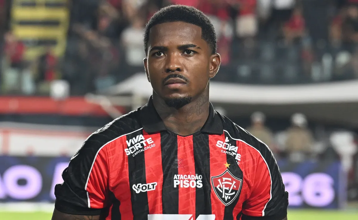 Corinthians encaminha venda de Cacá ao Vitória em definitivo por R$ 15 milhões