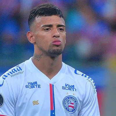 Lucho, alvo do Vasco, é mais decisivo que Brenner e Spinelli