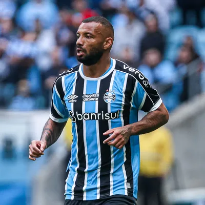 Ex-Grêmio, JP Galvão é eleito Bola de Ouro no México
