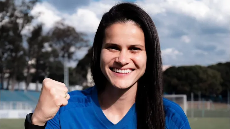 Isadora Amaral é anunciada pela Raposa - Foto: Gustavo Martins/Cruzeiro