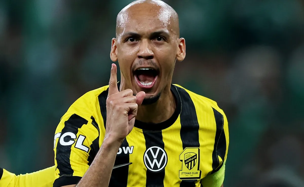 Fabinho não prioriza retorno ao Brasil e acerto com o Palmeiras é visto como improvável