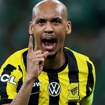 Fabinho, ventilado no Palmeiras, não prioriza retorno ao Brasil
