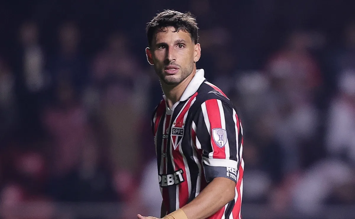 São Paulo aguarda Calleri diminuir pedida salarial para avançar na renovação