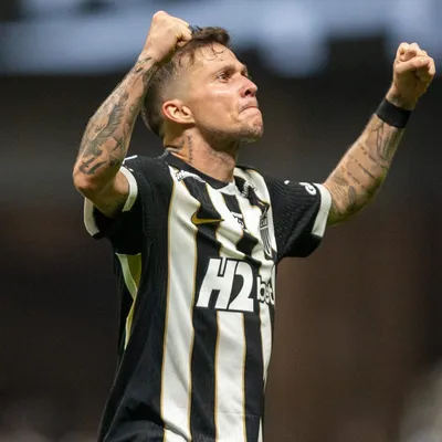 Bernard alcança a marca de 100 vitórias pelo Atlético-MG