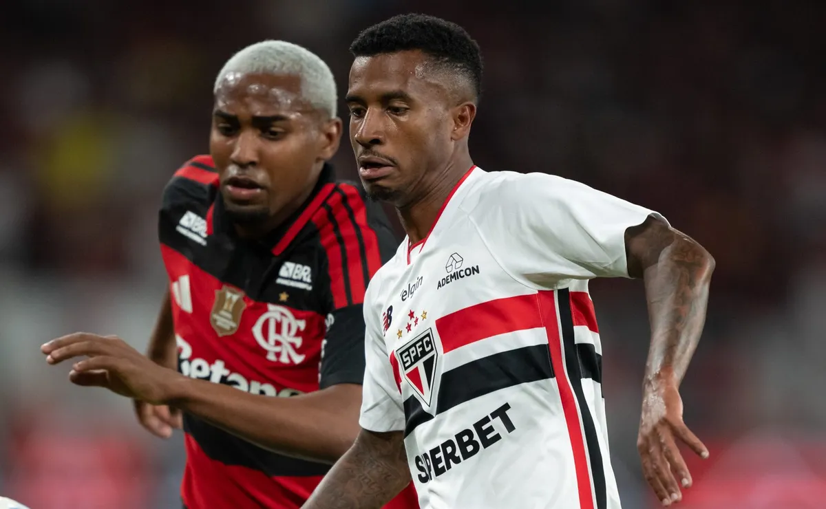 Flamengo encaminha saída de Lorran ao Granada em negócio que pode render R$ 32 milhões