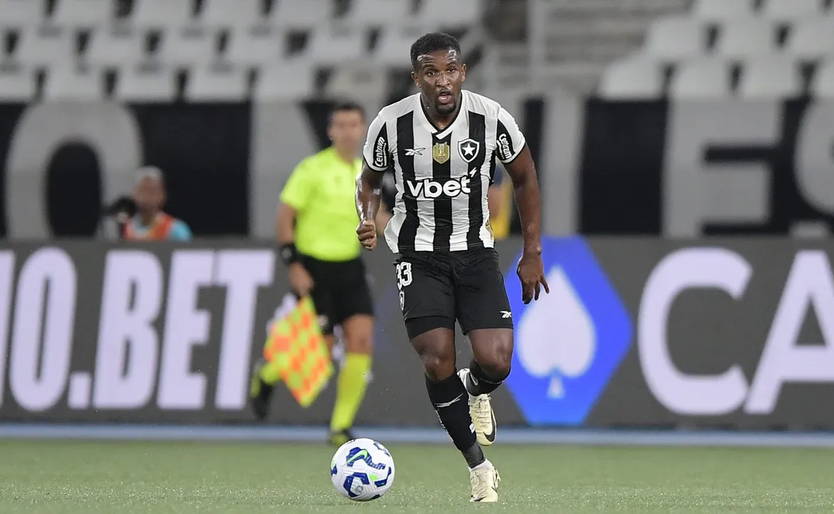 Elias Manoel deixa o Botafogo e acerta com o Tijuana, equipe treinada por Loco Abreu