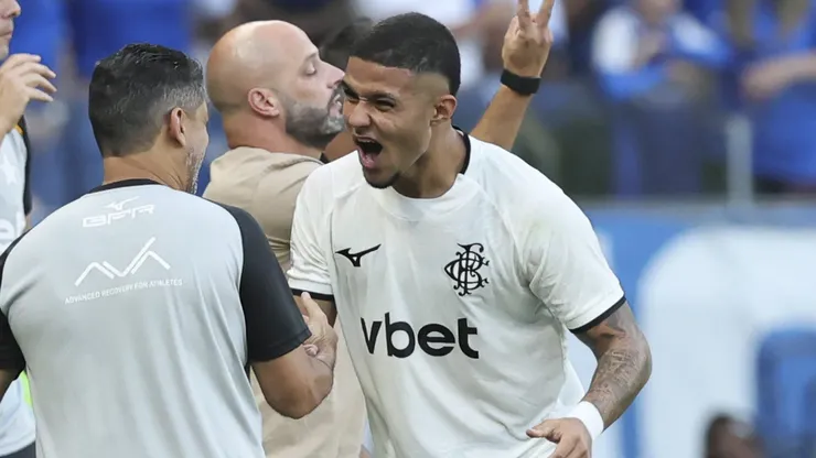 Botafogo venceu o Cruzeiro no Mineirão com gol de Justino