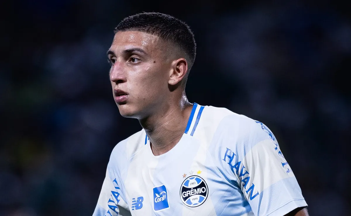Monsalve não convence Luís Castro e meia colombiano entra na lista de negociáveis do Grêmio