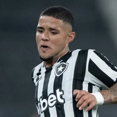 Justino lidera quesito como Sub20 e vira solução no Botafogo
