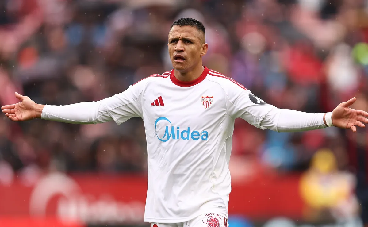 Alexis Sánchez volta à pauta do Internacional, que oferece salário de R$ 408 mil para o chileno