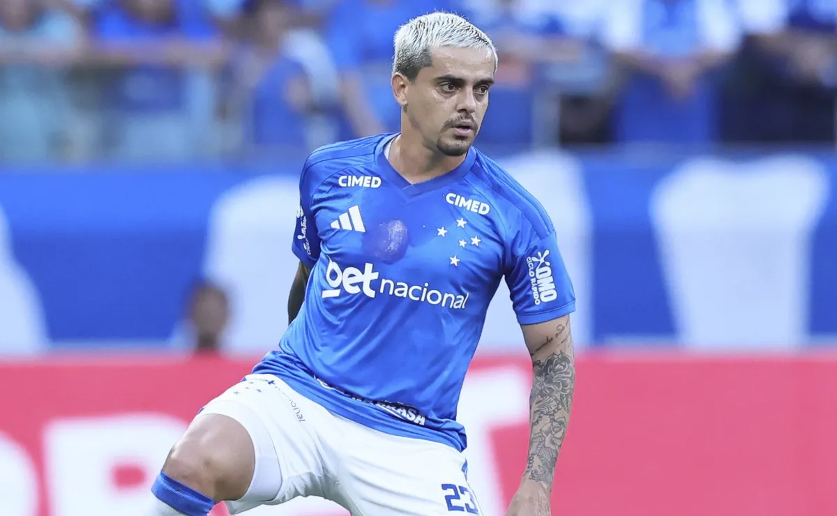 Fagner adota cautela após nova derrota do Cruzeiro no Mineirão: “A gente está trabalhando”