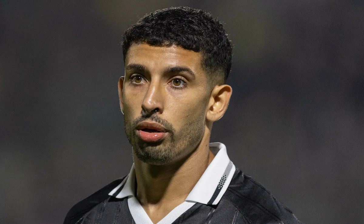 Santi Rodríguez pode estar de saída do Botafogo após sondagens de clubes
