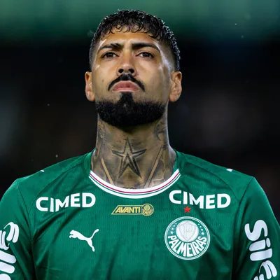 Com Barboza, retorno de cinco reforços muda tática do Palmeiras